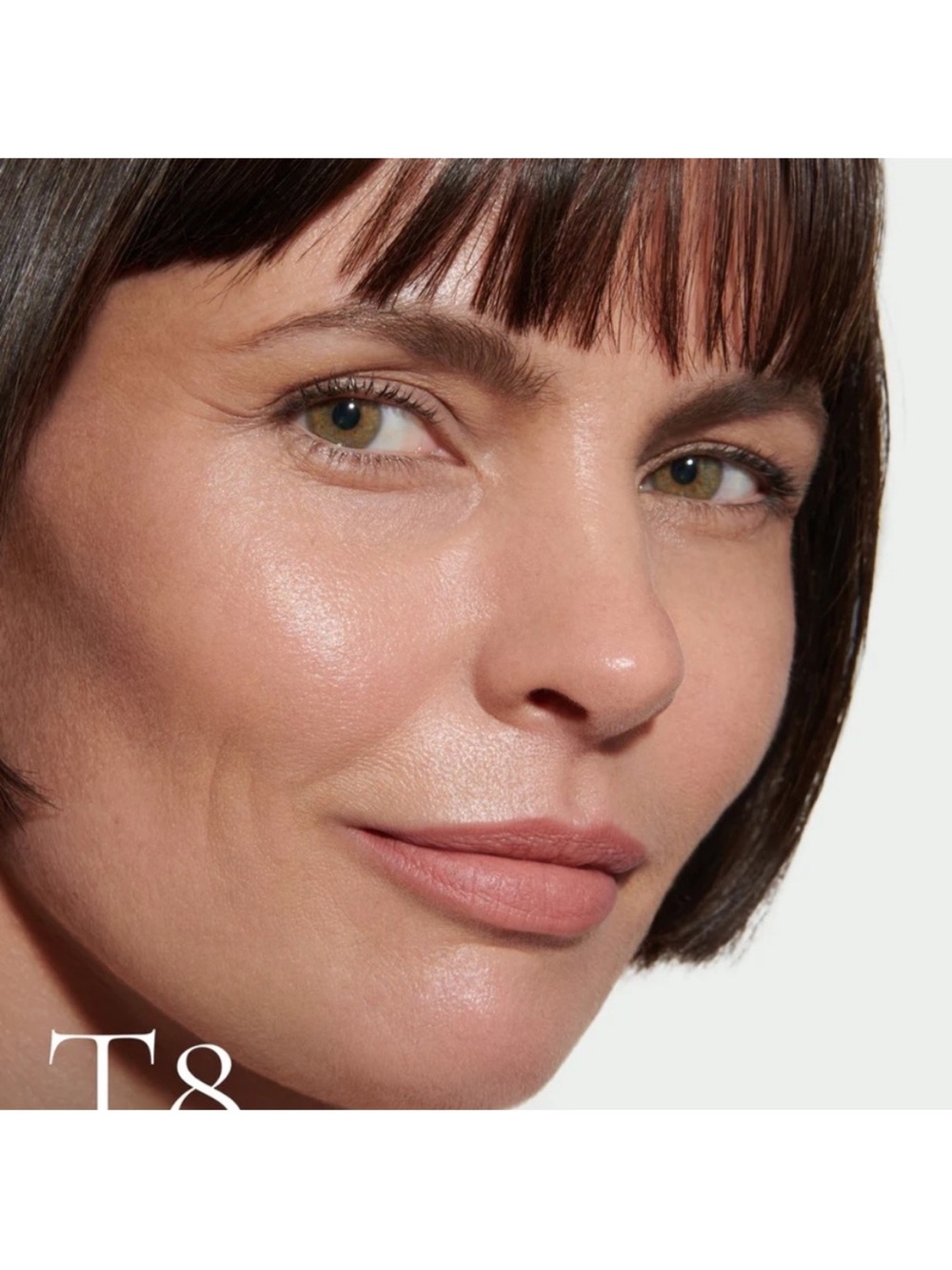 Lisa Eldridge T8 SEAMLESS SKIN ENHANCING TINT